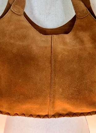 Joli sac Porté épaule en cuir camel, marque: Références, état: Très bon état, 22,00 €, 23,80 € Protection acheteurs incluse