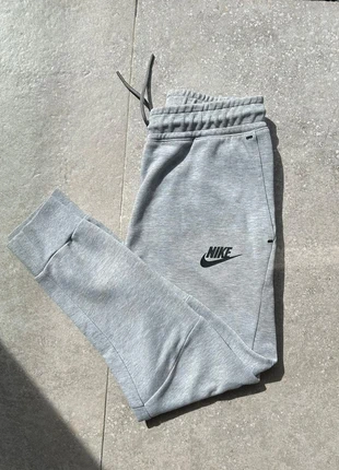 Nike | Jogging gris chiné logo noir – Taille M (Ado 137–147 cm), marca: Nike, estado: Muy bueno, tamaño: M, 12,99 €, 14,34 € Protección al comprador incluida