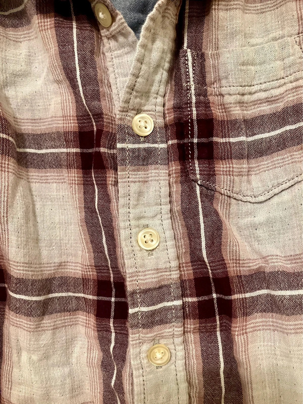 Gap button up dress shirt. Size 4. 3