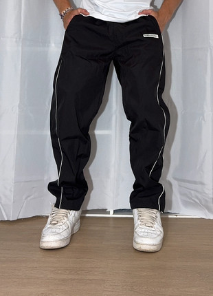 Pantalon noir neuf (taille: M), marque: sans marque, état: Neuf avec étiquette, taille: M, 22,00 €, 23,80 € Protection acheteurs incluse