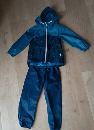 Ensemble de pluie Decathlon, marque: Decathlon, état: Très bon état, taille: 3 ans / 98 cm, 6,00 €, 7,00 € Protection acheteurs incluse