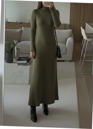 Robe longue côtelée kaki Old Money Taille S, marke: Maison Vallette, zustand: Sehr gut, größe: S / 36 / 8, 32,50 €, 34,83 € inklusive Vinted-Käuferschutz