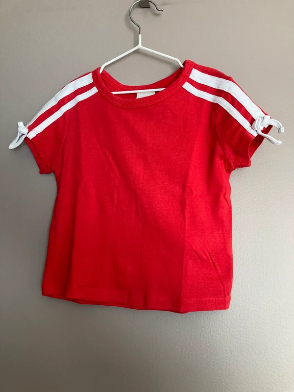 Zara t-shirt 6-7 ans 122 cm