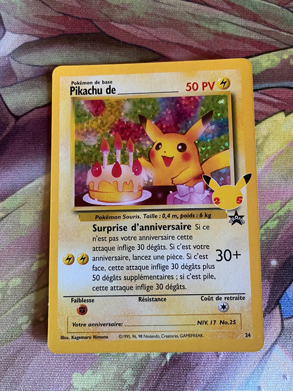 Personnalisez sa carte Joyeux Anniversaire avec Pikachu - Les