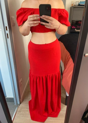 Ensemble rouge composé d’un top et d’une jupe longue fluide avec plis élégants., brand: Shein, condition: Very good, size: L / 40 / 12, €7.00, €8.05 includes Buyer Protection