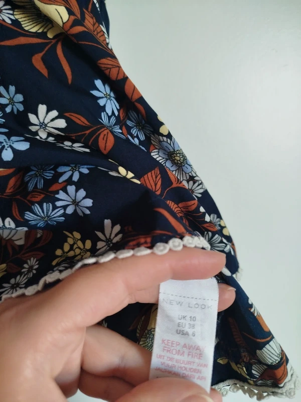 Jolie blouse sans manche/ débardeur - photo numéro 3