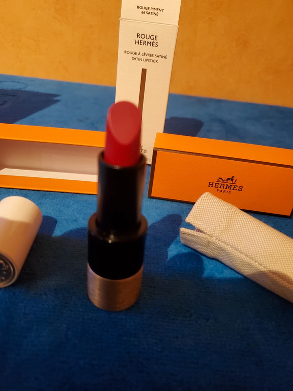 Rouge Hermes, Satin Lipstick - Rouge Piment