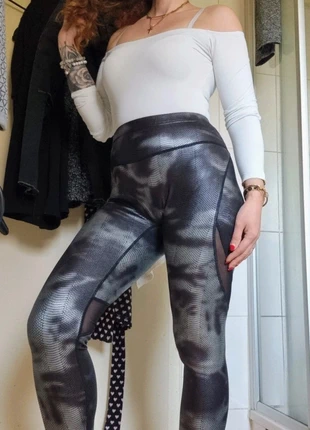 Fitnessleggings in Größe 40 zu verkaufen, brand: Ergee, condizioni: Ottime, taglia: L / IT 44 / EU 40, €6.00, €7.00 include la Protezione acquisti