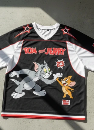 T-shirt sportif rétro – style cartoon streetwear, état: Très bon état, taille: M, 29,90 €, 32,10 € Protection acheteurs incluse