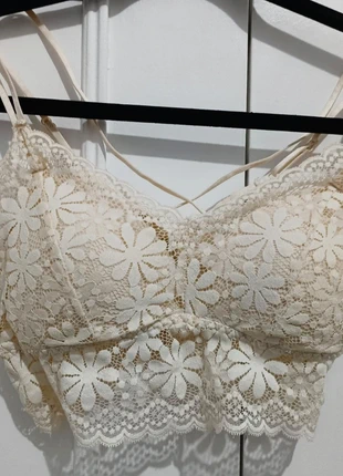 Cream Floral Lace Bralette – Size 32 – Soft & Feminine, brand: Feminine, condition: New without tags, size: 32B, £2.99, £3.84 includes Buyer Protection