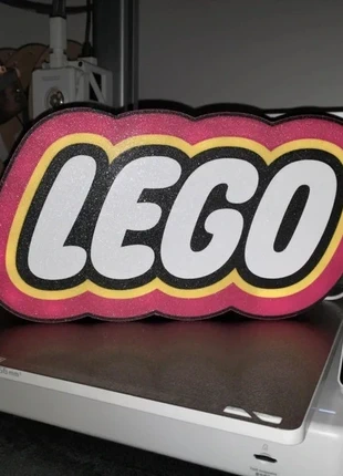 Lampada Lightbox con logo LEGO – Stampa 3D, marke: LEGO, zustand: Sehr gut, 22,00 €, 23,80 € inklusive Vinted-Käuferschutz