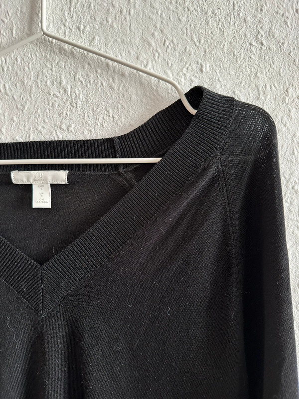 H&M Pullover dünn mit Ausschnitt 2