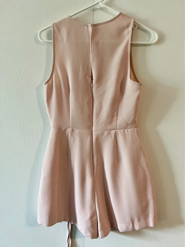 Brand new BCBGgeneration romper 4