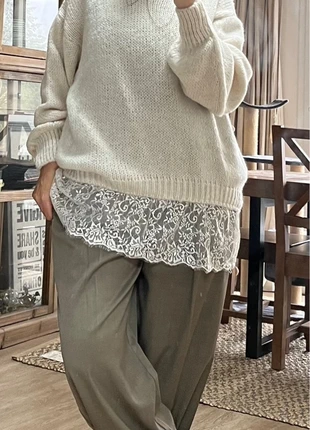 Pull dentelle, marque: Unique, état: Très bon état, taille: Taille unique, 28,00 €, 30,10 € Protection acheteurs incluse