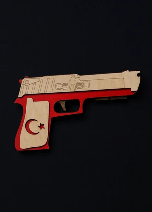 🔫Pistolet décoratif CS:GO en bois Drapeau Turquie 🇹🇷 Neuf, marca: Collection, estado: Novo sem etiquetas, €15.00, €16.45 inclui Proteção do Comprador