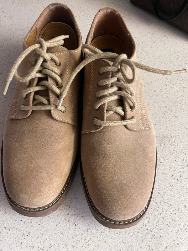 Vintage size 9 1/2 men’s shoes GUC 1