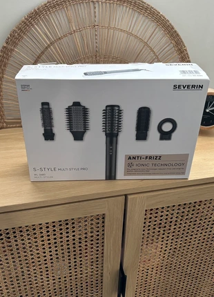 Brosse soufflante multistyler s-style pro WL0683 - NEUF, marque: Severin, état: Neuf avec étiquette, 50,00 €, 53,20 € Protection acheteurs incluse