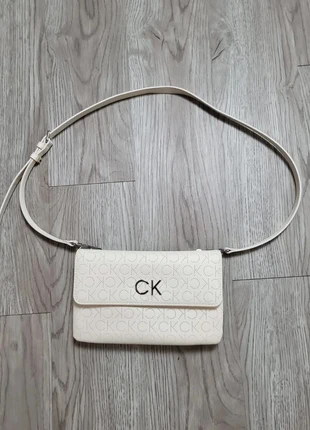 Sac à Main Crème Calvin Klein – Très Bon État – Élégant & Intemporel – Logo CK, brand: Calvin Klein, condition: Very good, €39.90, €42.60 includes Buyer Protection