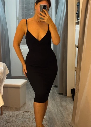 Robe mi-longue noire décolleté, brand: New Look, condition: Very good, size: XS / 34 / 6, €13.00, €14.35 includes Buyer Protection