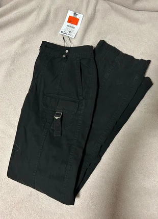 Pantalon cargo noir bershka Taille 34, marque: Bershka, état: Neuf avec étiquette, taille: XS / 34 / 6, 5,00 €, 5,95 € Protection acheteurs incluse