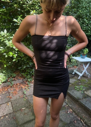 Black mini dress, marque: H&M, état: Bon état, taille: S / 36 / 8, 6,00 €, 7,00 € Protection acheteurs incluse