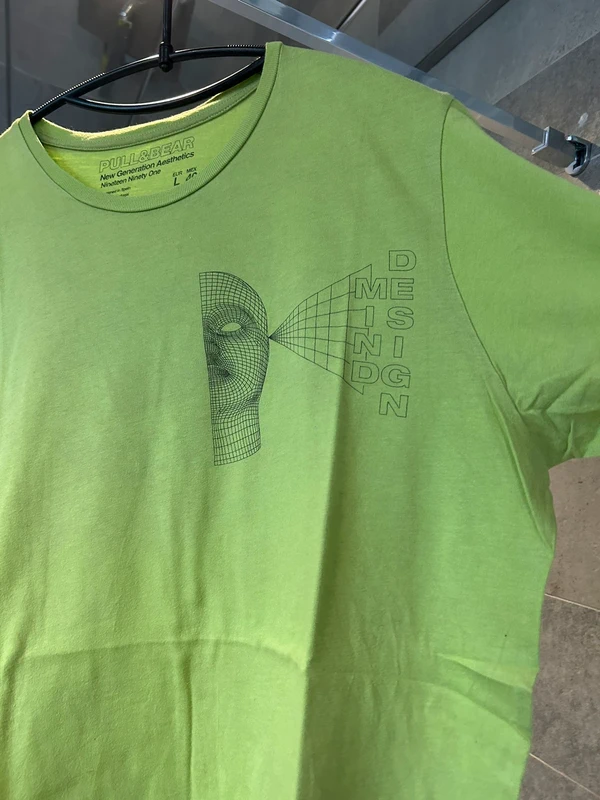 T-shirt Pull & Bear - photo numéro 2