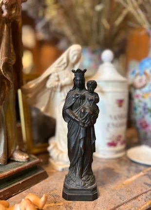 Statue Vierge à l’Enfant en bronze 20 cm, marke: Religion, zustand: Sehr gut, 85,00 €, 89,95 € beinhaltet Vinted-Käuferschutz Pro