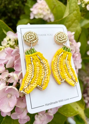 Boucles d’oreilles bananes 🍌, merk: Boutique Parisienne, staat: Nieuw zonder prijskaartje, € 8,90, € 10,05 inclusief Kopersbescherming