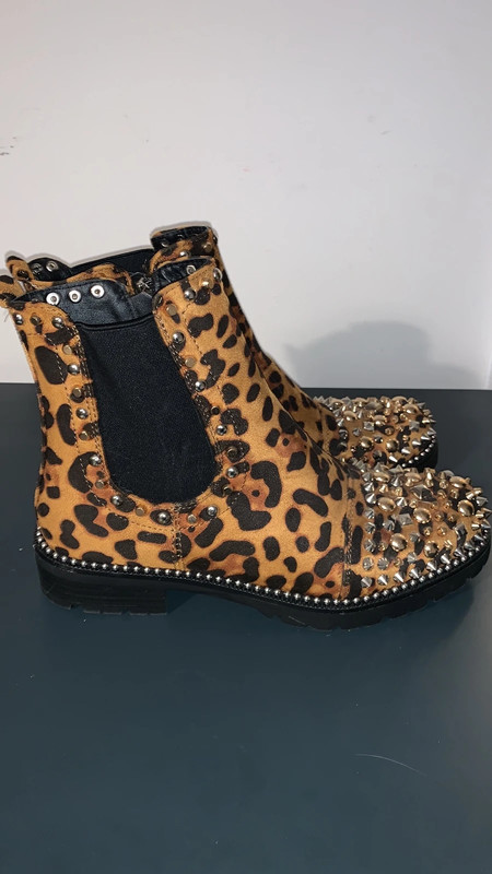 Studded leopard 2025 print boots