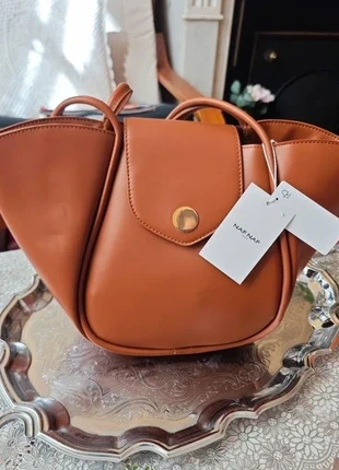 Sac à main Marque " Naf Naf " - Neuf avec étiquettes - Jamais porté, marque: Naf Naf, état: Neuf avec étiquette, 29,00 €, 31,15 € Protection acheteurs incluse