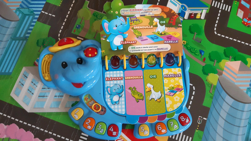 Titouan l'éléphant Vtech