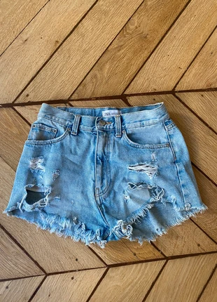 Mini Short Zara, marque: Zara, état: Bon état, taille: XS / 34 / 6, 2,00 €, 2,80 € Protection acheteurs incluse
