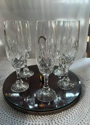 6 flûtes à champagne en cristal de lorraine, marque: cristal de Lorraine, état: Très bon état, 53,00 €, 56,35 € Protection acheteurs incluse