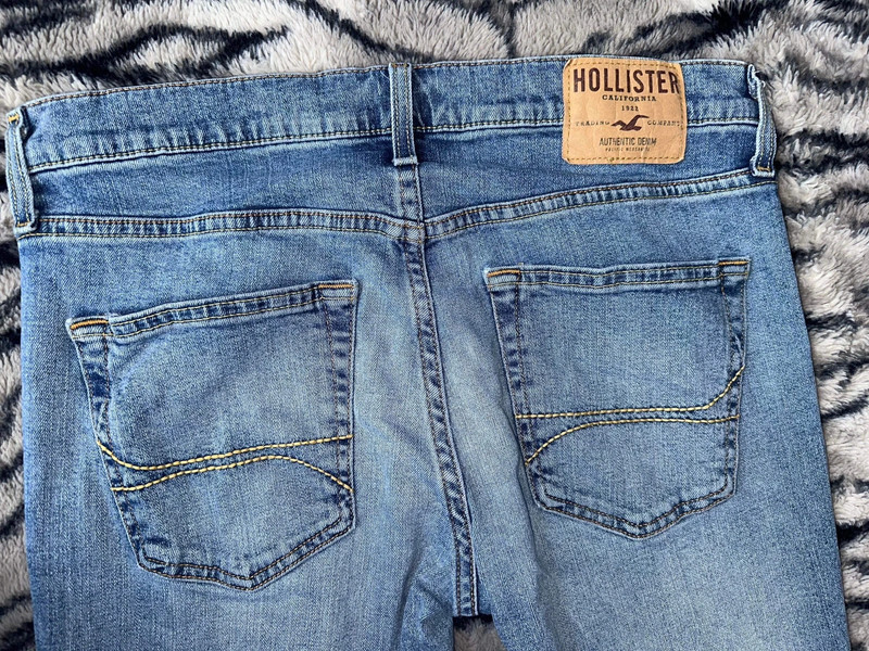 Men’s hollister jeans size 32x30 5