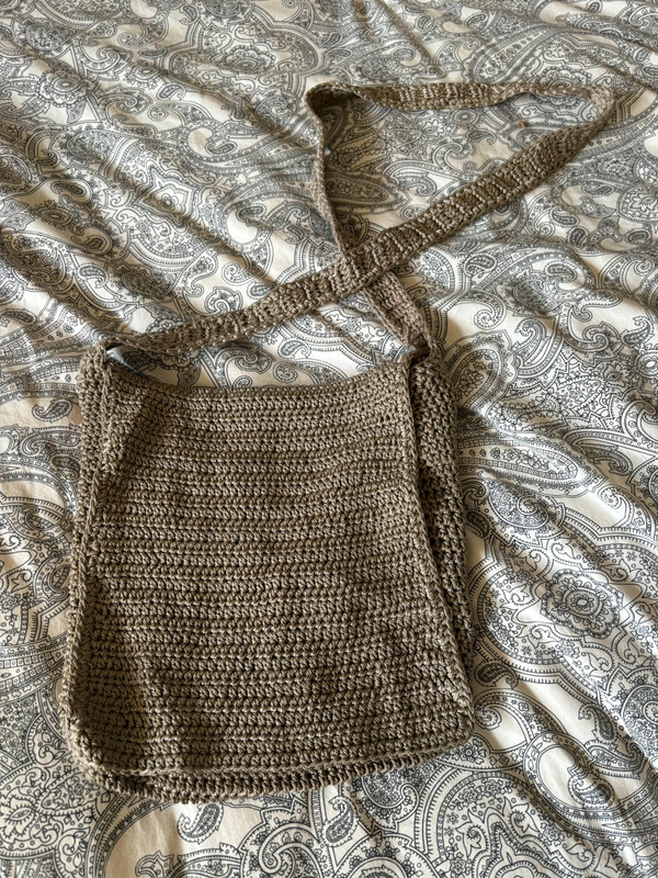 Brown woven crossbody purse 1