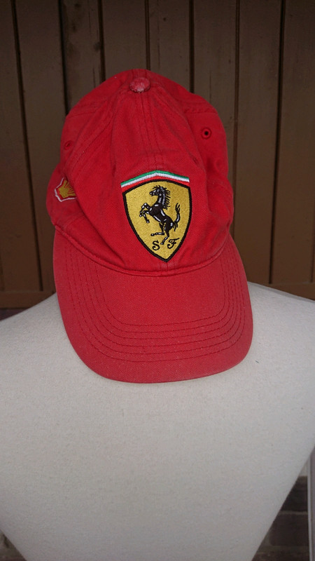 casquette Ferrari vintage