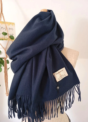 Étole oversize en cachemire mélangé 🌊 Bleu Marin – Élégance marine & douceur enveloppante, marke: Cachemire, zustand: Neu, mit Etikett, 21,90 €, 23,70 € beinhaltet Vinted-Käuferschutz Pro