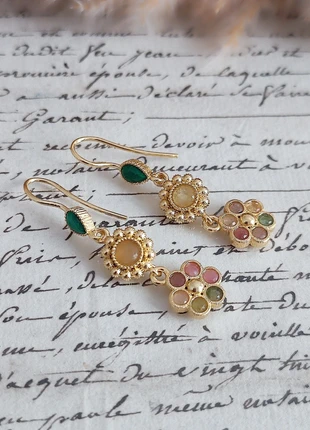 Boucles d'oreilles pendantes pierre naturelle style L'Atelier plume, marca: L'Atelier Plume, estado: Novo sem etiquetas, €32.00, €34.30 inclui Proteção do Comprador Pro