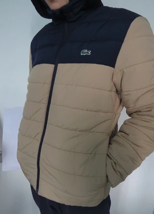 Doudoune Lacoste Beige et Marine, marque: Lacoste, état: Bon état, taille: S, 60,00 €, 63,70 € Protection acheteurs incluse