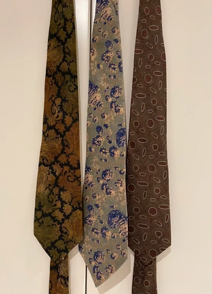 Set cravatte Trussardi, merk: Trussardi, staat: Heel goed, € 25,00, € 26,95 inclusief Kopersbescherming