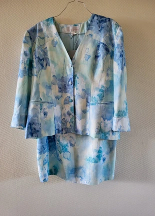 Ensemble - Costume, marque: Un Jour Ailleurs, état: Neuf sans étiquette, taille: XXXL / 46 / 18, 21,00 €, 22,75 € Protection acheteurs incluse