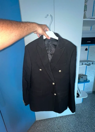 Giacca elegante nera con bottoni dorati stile doppiopetto, estado: Muito bom, tamanho: L, €5.00, €5.95 inclui Proteção do Comprador