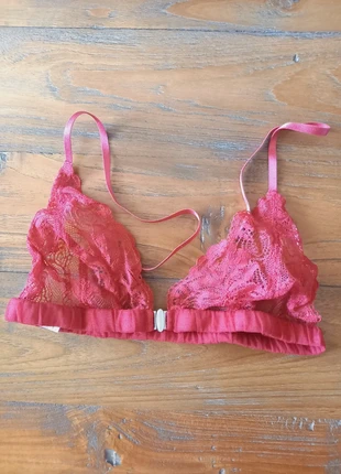 Reggiseno senza ferretto pizzo rosso, marque: Luna, état: Très bon état, taille: 90B, 4,00 €, 4,90 € Protection acheteurs incluse