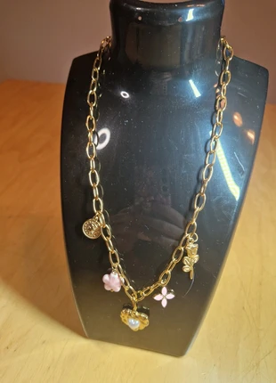 Collier avec breloques, marca: Fantaisie, estado: Novo com etiquetas, €7.00, €8.05 inclui Proteção do Comprador