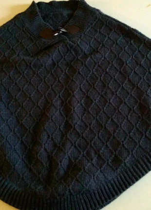 Cape en laine, staat: Heel goed, maat: L / 40 / 12, € 6,00, € 7,00 inclusief Kopersbescherming