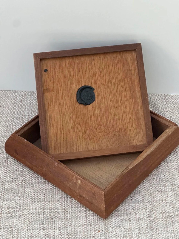 Rare Mid 20th Century Walnut Wood 6" Trinket Box With Mosaic Tile Inlay 3