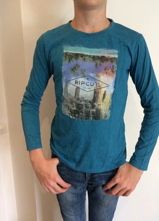 T-shirt Rip Curl, marque: Rip Curl, état: Très bon état, taille: 13 ans / 158 cm, 8,00 €, 9,10 € Protection acheteurs incluse