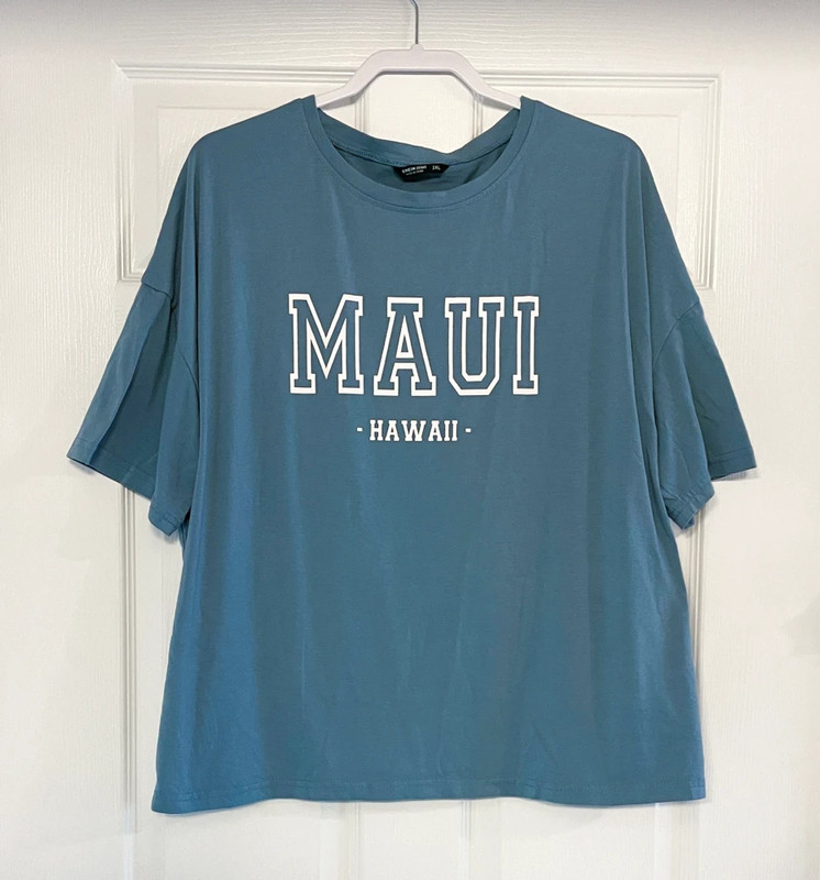 SHEIN Curve Graphic Blue Maui Hawaii Womens T-Shirt Size 2XL Short Sleeve Shirt 1