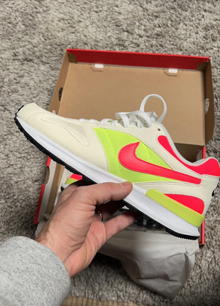 nike air pegasus racer hot lime solar red