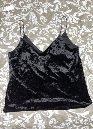 Haut à bretelles en velours h&m , brand: H&M Divided, condition: Very good, size: S / 36 / 8, €3.00, €3.85 includes Buyer Protection